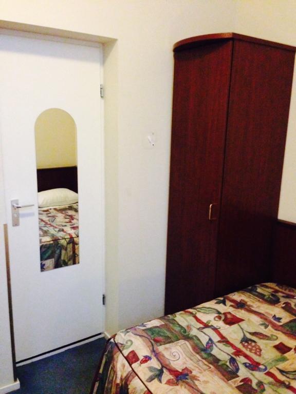 Hotel Pax Arnheim Zimmer foto